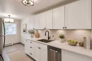 Hawthorne Court Apartments - Photo 1 of 1