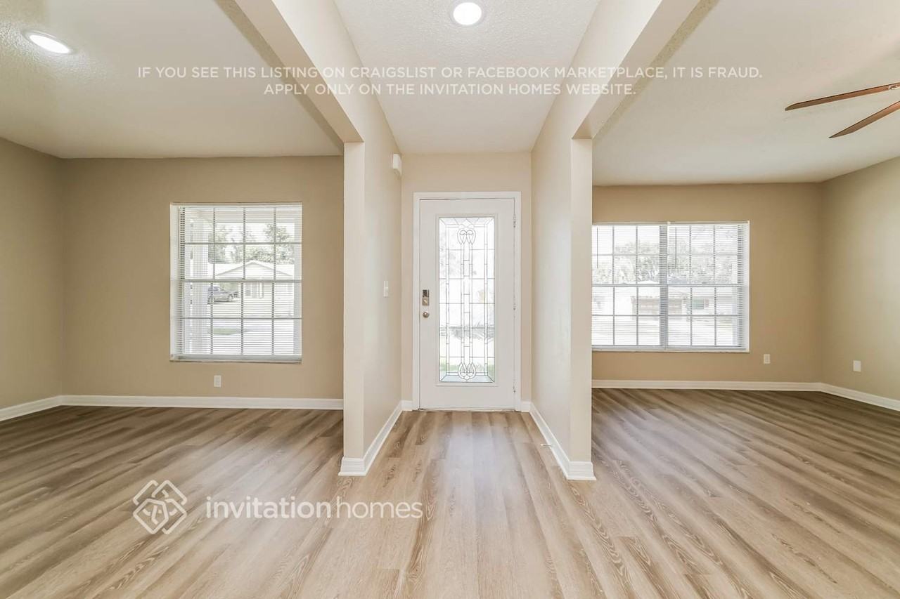 608 Valley Hill Dr - Photo 3 of 17