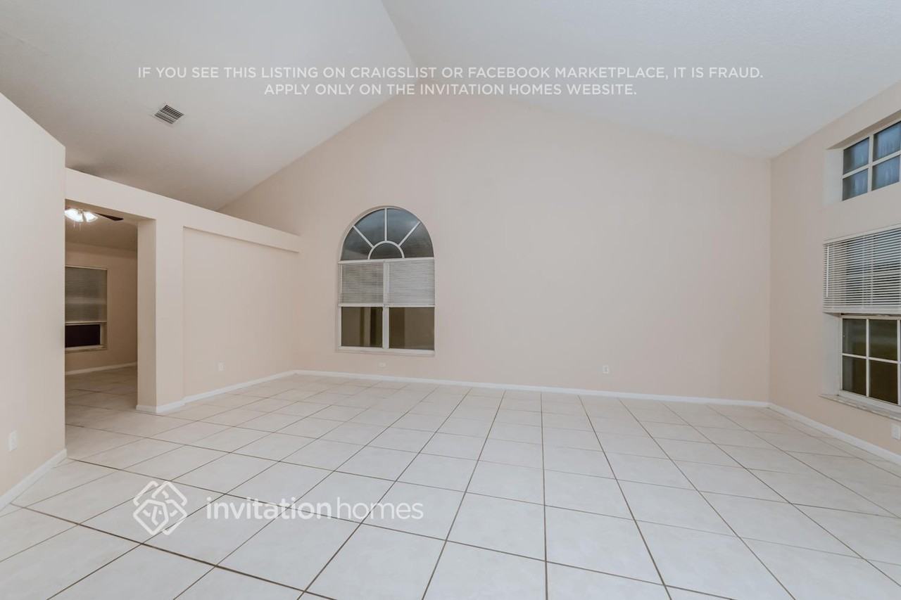 9648 Tavernier Dr - Photo 4 of 18