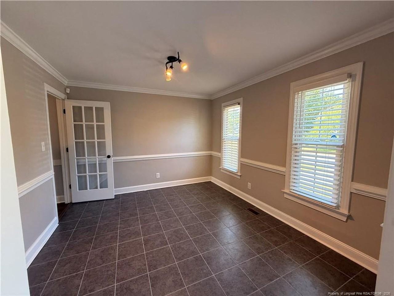 3460 Mcchoen Dr - Photo 3 of 25