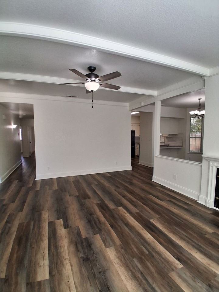 8147 N Cedar Ave #125 - Photo 7 of 24