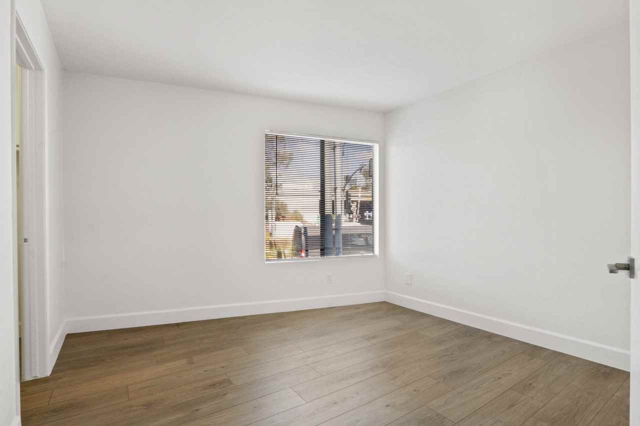 9400 Exposition - Photo 5 of 24