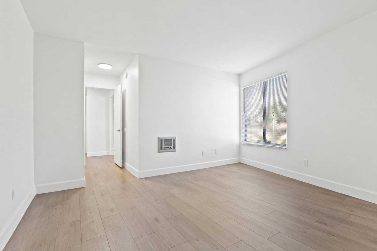 9400 Exposition - Photo 7 of 24