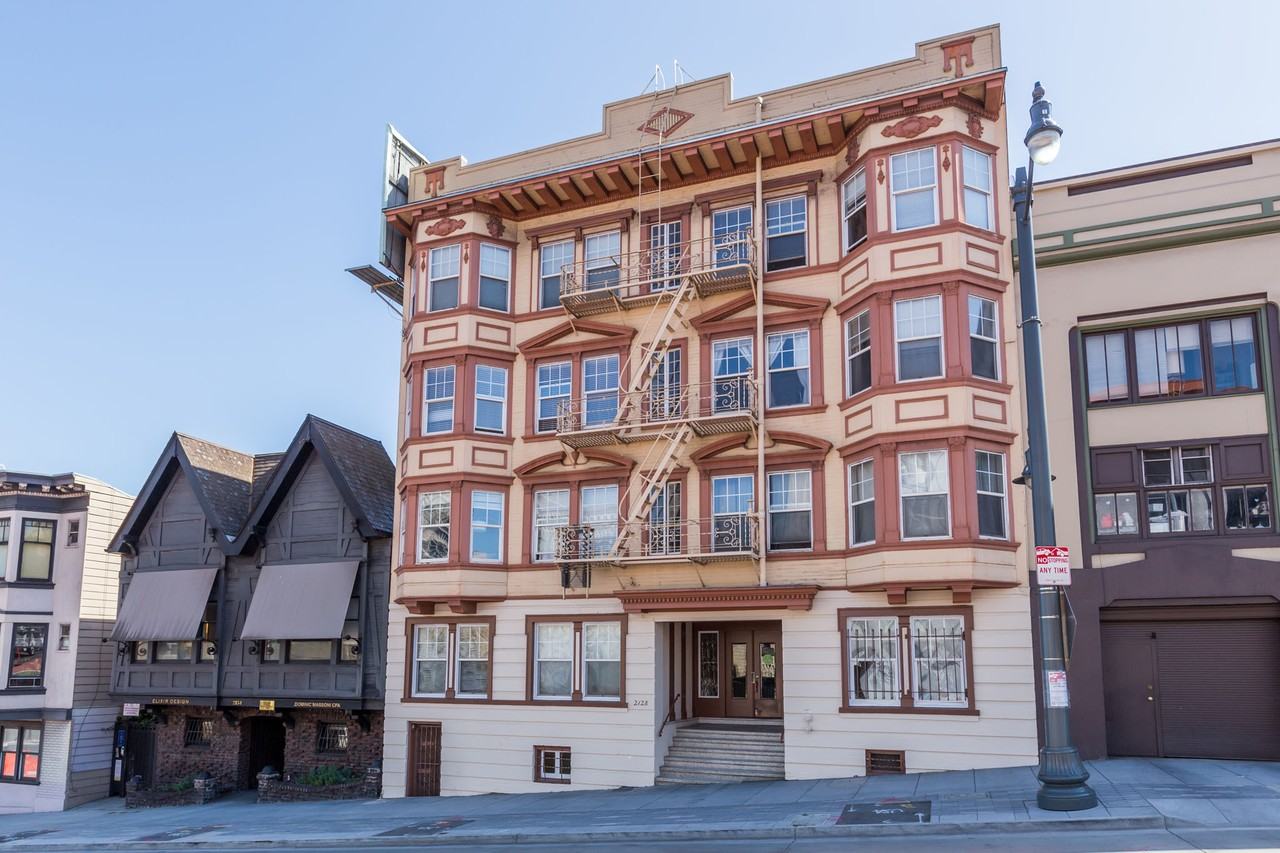 2128 Van Ness - Photo 3 of 17