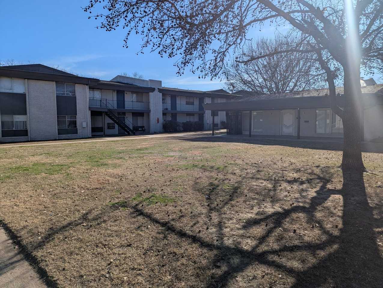 Magnolia Creek Apartments - Photo 4 of 6