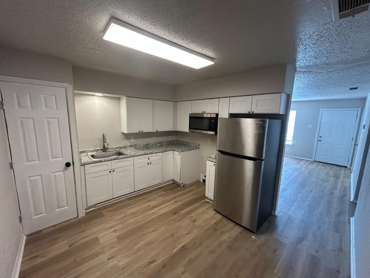 2809 N Highway 175 - Photo 4 of 28