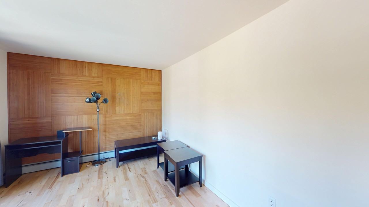 7- 1717 Westmount Rd Nw - Photo 4 of 10