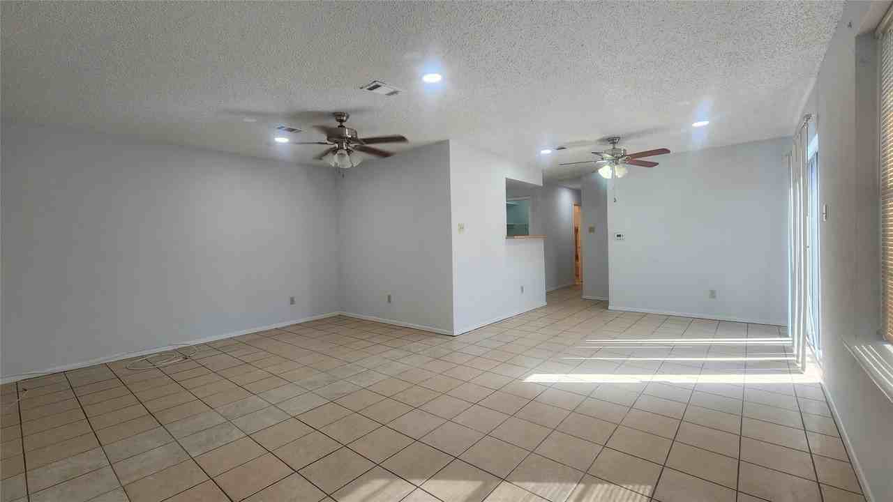 123 Prairie View Dr #123 - Photo 2 of 21