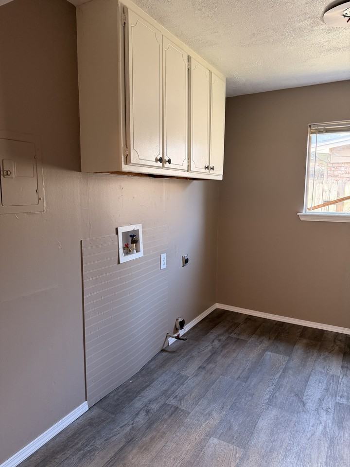 12134 E 21st Ct #1 - Photo 5 of 24