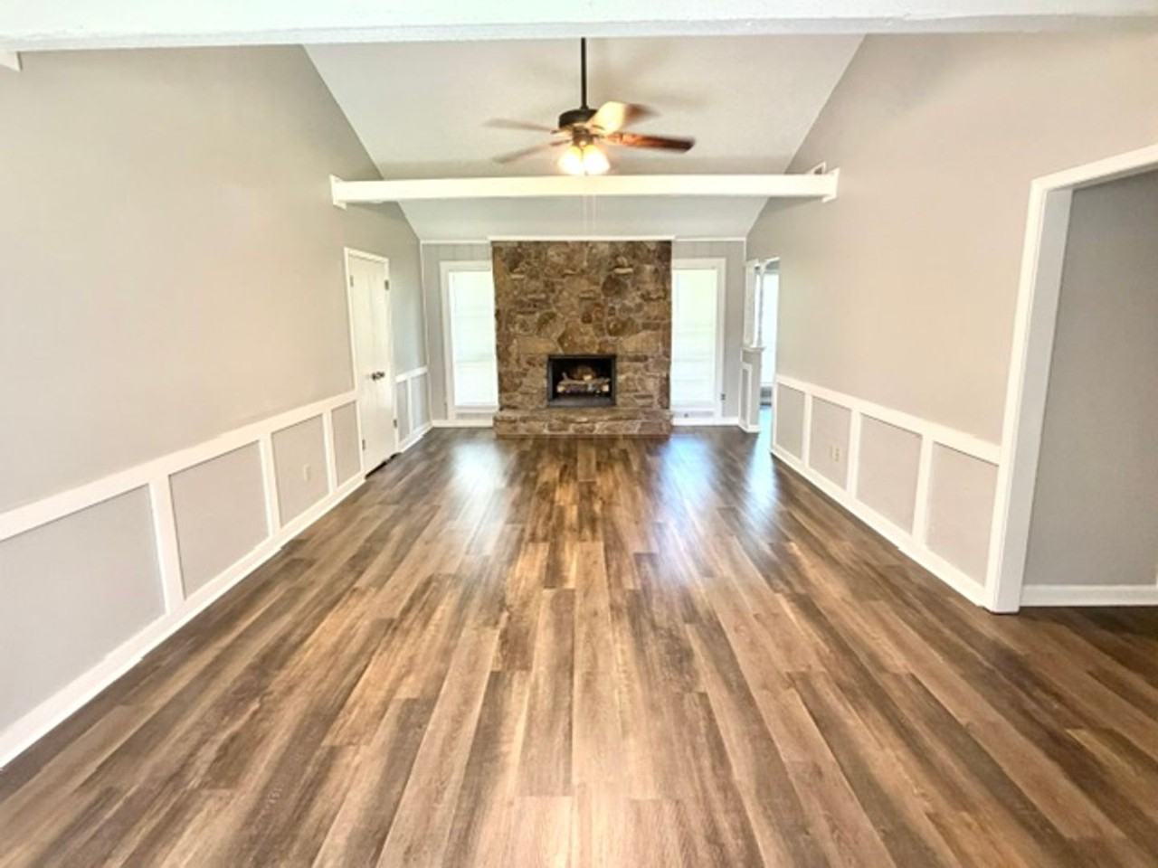 2990 Santa Valley St - Photo 2 of 9
