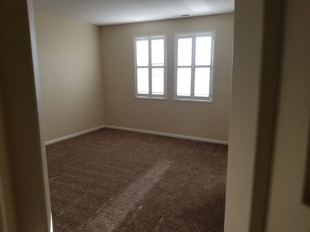 7431 Earlsmoore Dr - Photo 4 of 13