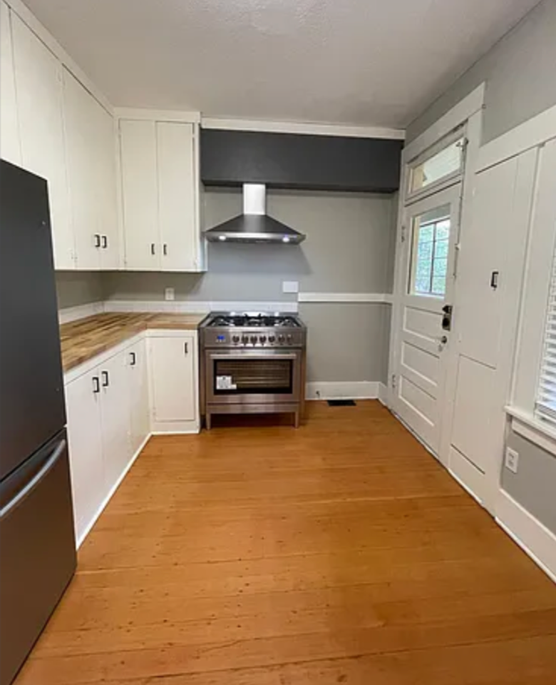 5004 Sw View Point Ter - Photo 3 of 21