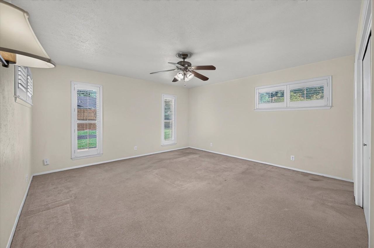 1306 Pueblo Ct - Photo 5 of 16