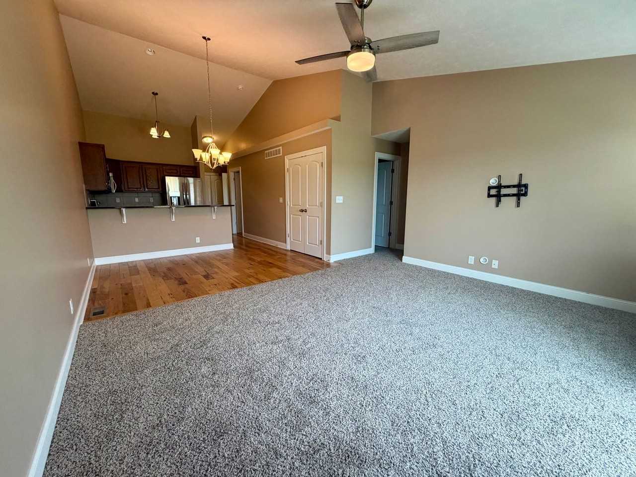 3136 King Ridge Blvd - Photo 2 of 19