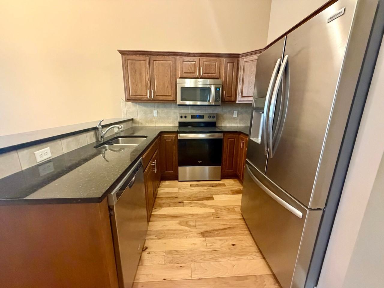 3136 King Ridge Blvd - Photo 5 of 19
