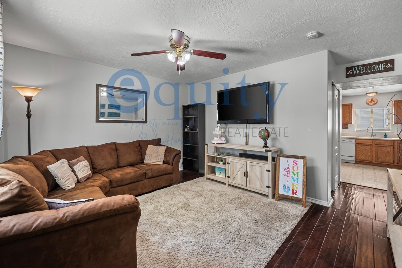 703 Ry Ln #1 - Photo 3 of 34