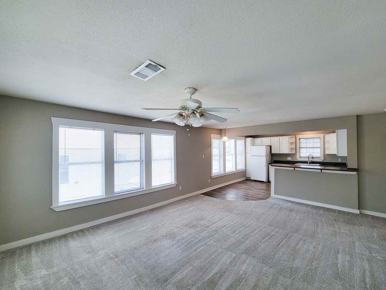 4634 Norhill Blvd - Photo 5 of 24