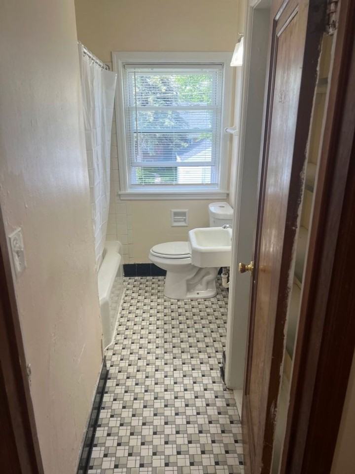 2937 N 76th St - Photo 3 of 6