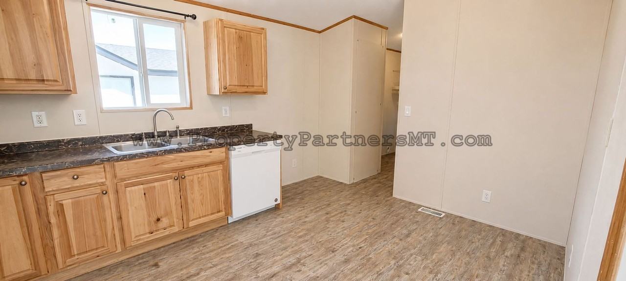 118 Sunlight Ave - Photo 4 of 14