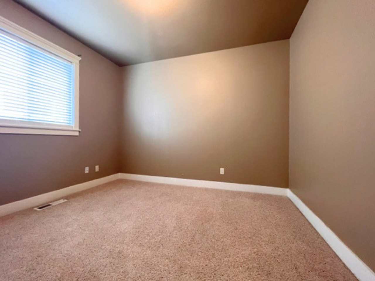 9024 W Dalton Pl - Photo 4 of 28