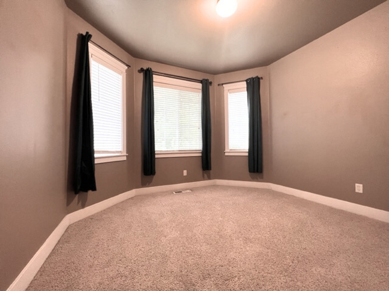 9024 W Dalton Pl - Photo 7 of 28