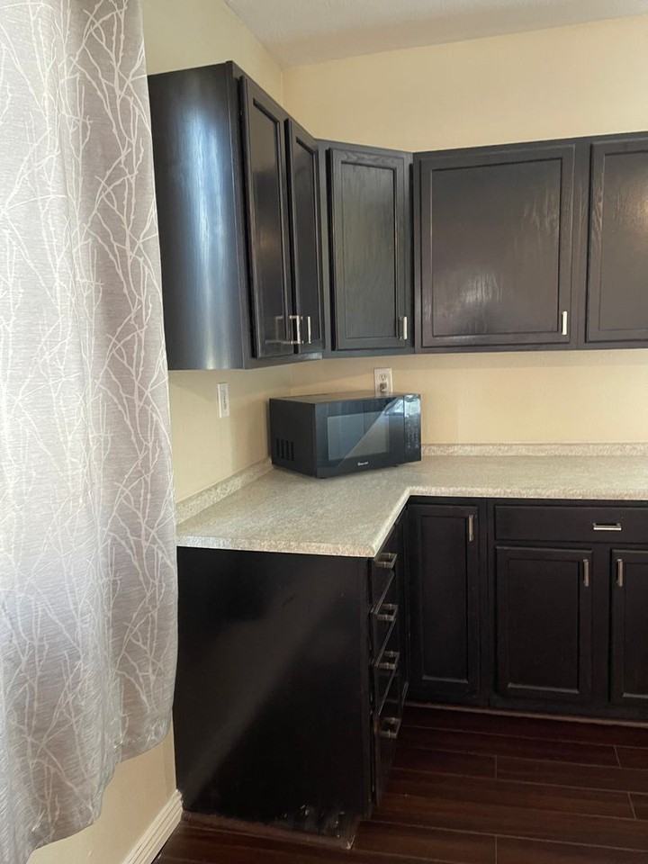 1102 N 11th St - Photo 5 of 23