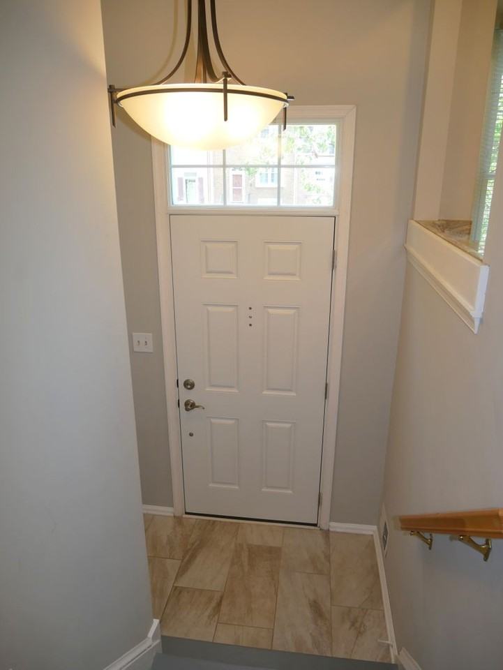 2774 Grovemore Ln - Photo 3 of 34