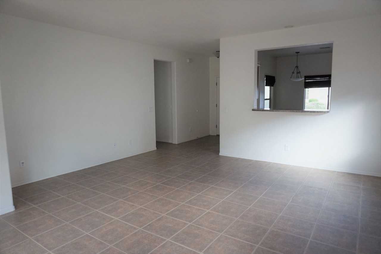 1098 Paso Robles Ave - Photo 5 of 13