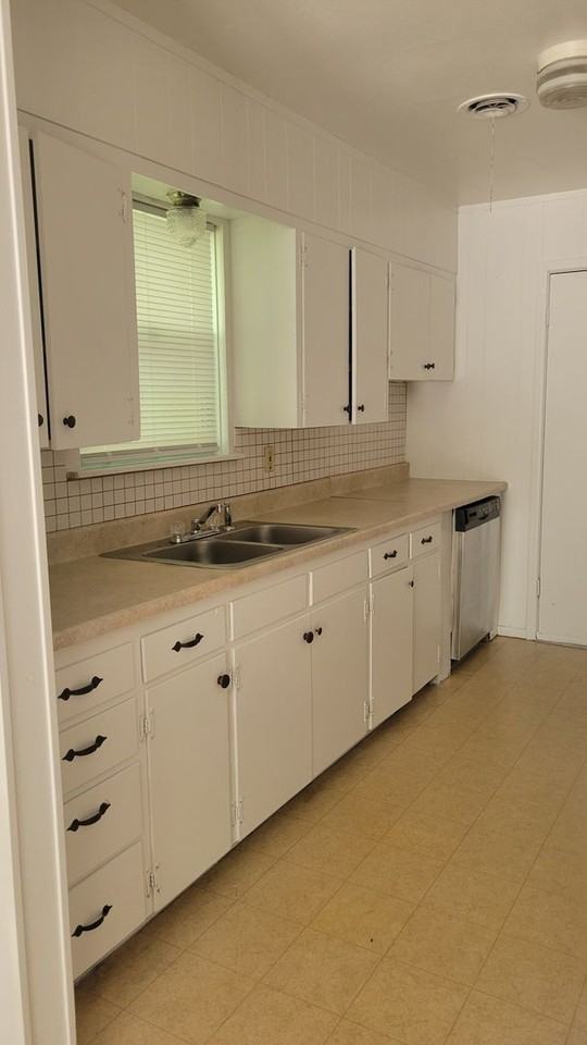 615 W Avenue A - Photo 6 of 14