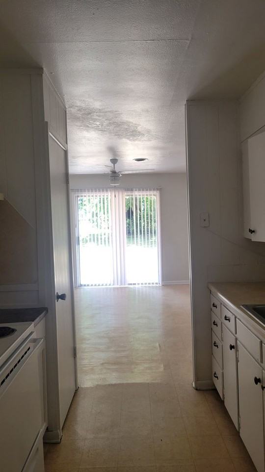 615 W Avenue A - Photo 7 of 14