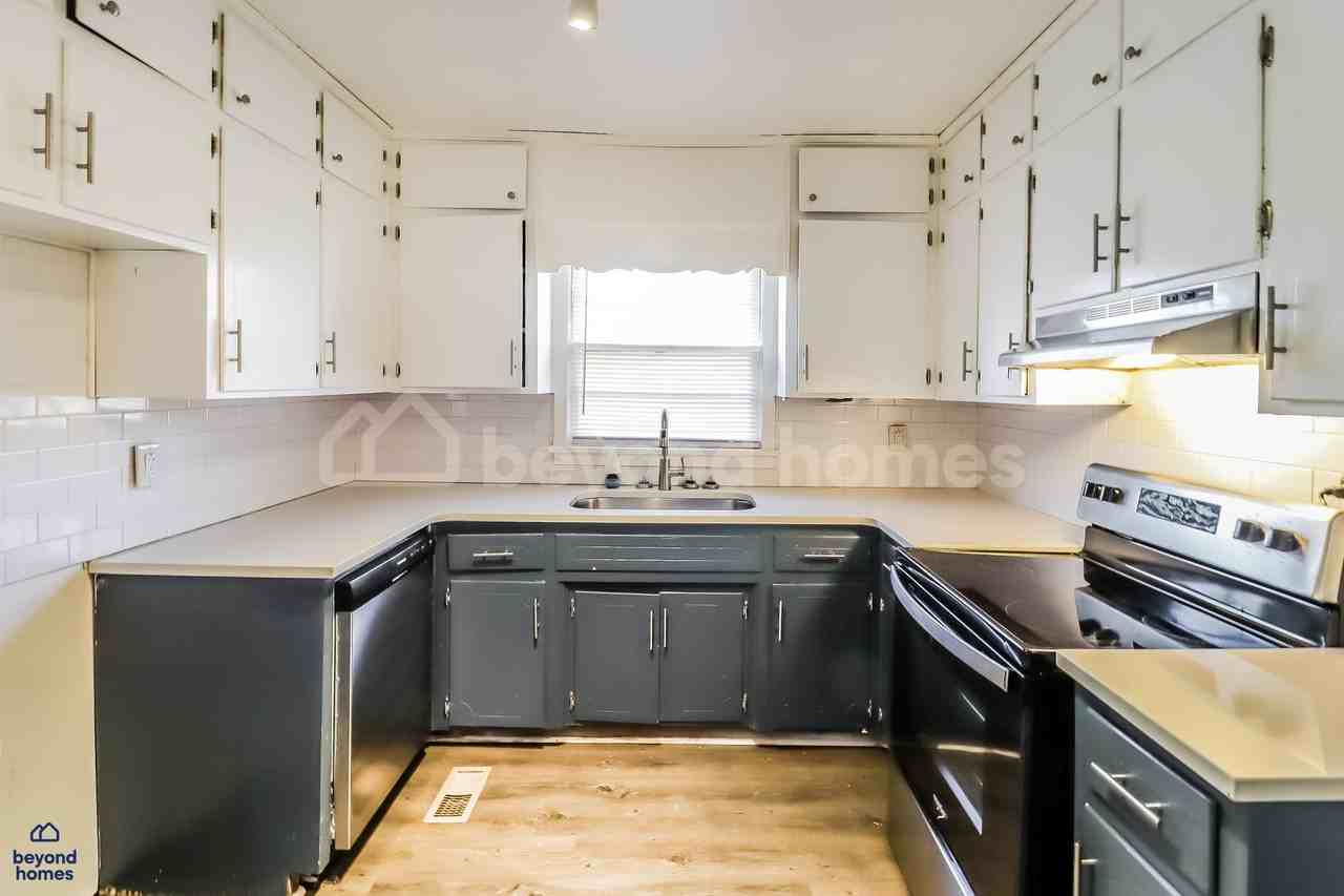 865 Westwood Rd - Photo 7 of 20
