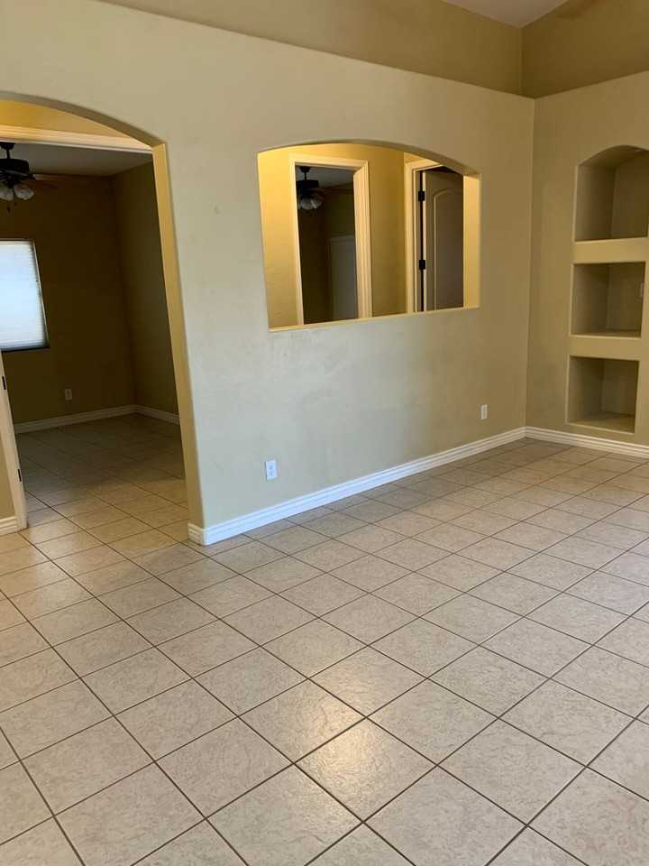 6415 S 49th Gln - Photo 7 of 24