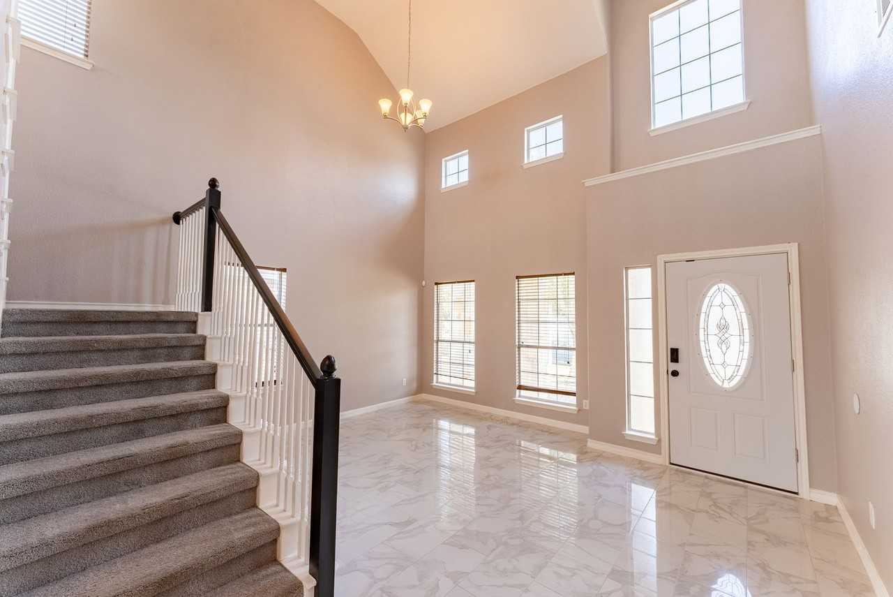 119 Emory Fields Dr - Photo 2 of 43