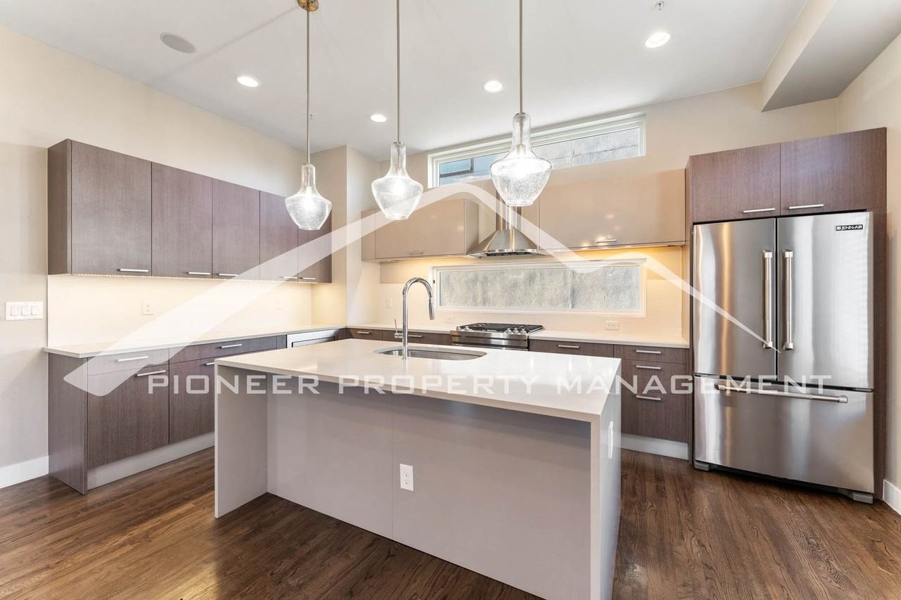 2121 N Marion St #1 - Photo 7 of 23