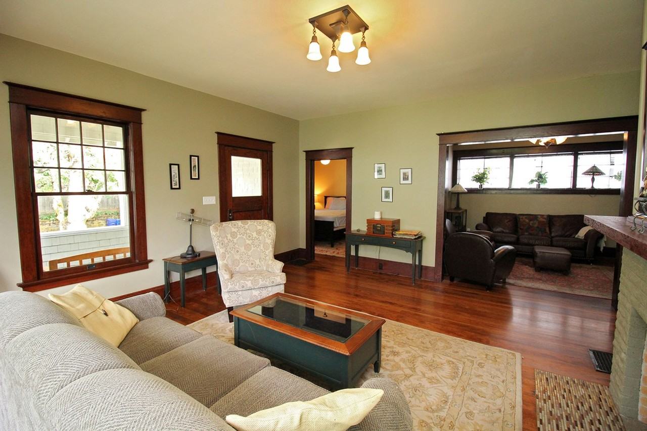 3314 Se Brooklyn St - Photo 6 of 32
