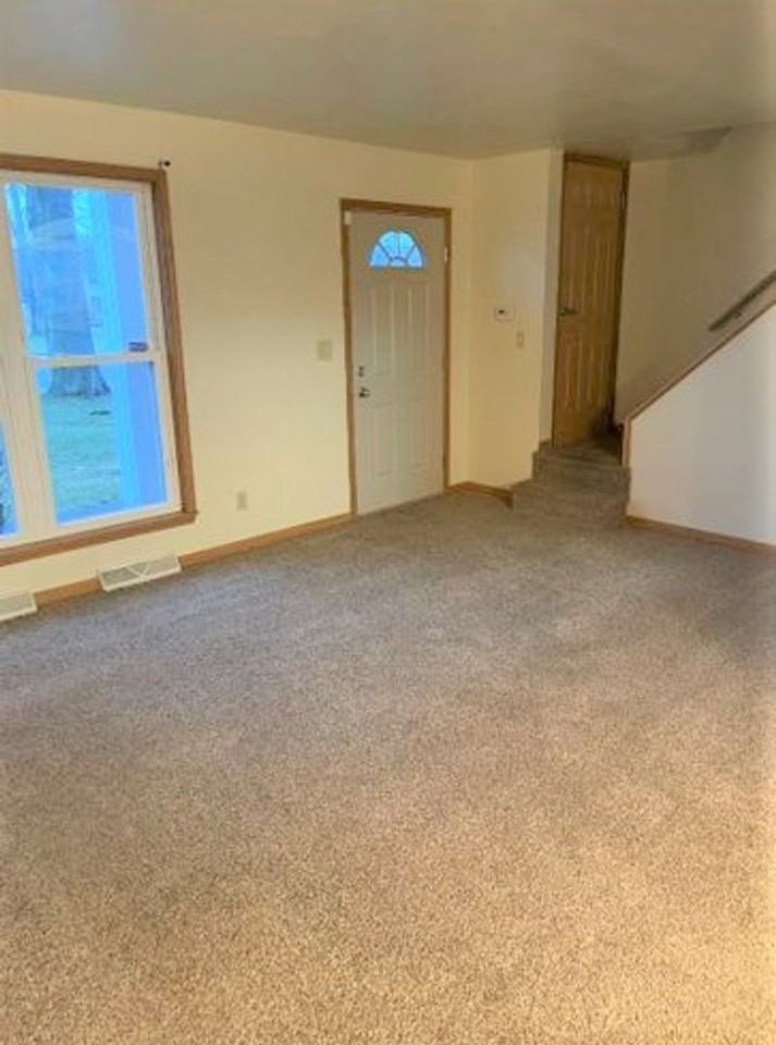 4237 New Rd - Photo 2 of 6