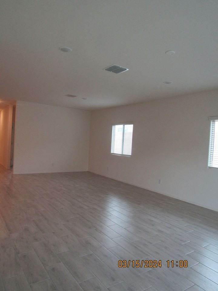 188 W Seven Seas Dr - Photo 6 of 15