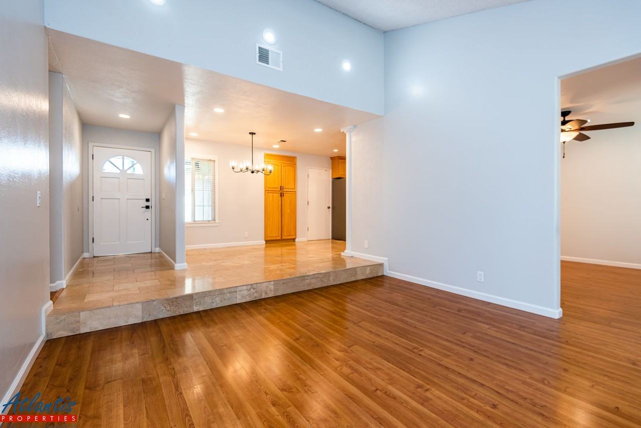 3084 Balgray Ct - Photo 2 of 16
