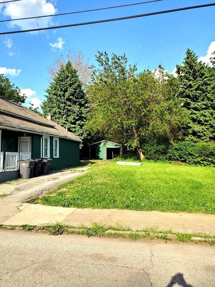 3017 Nursery Ave - Photo 4 of 17