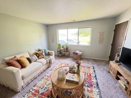 featured image of 1200 Meadow Ln