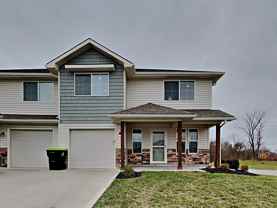 214 Sw Marigold St - Photo 1 of 1