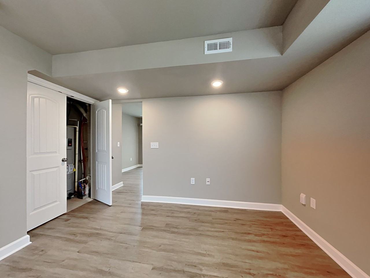 214 Sw Marigold St - Photo 6 of 18