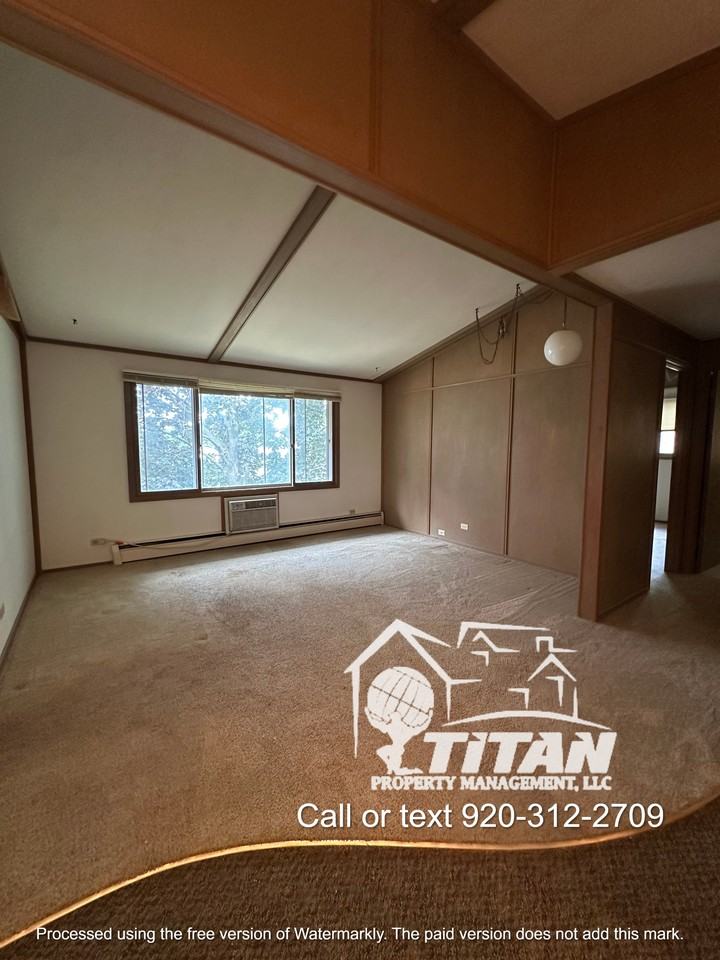 1125 Moreland St #3 - Photo 2 of 7