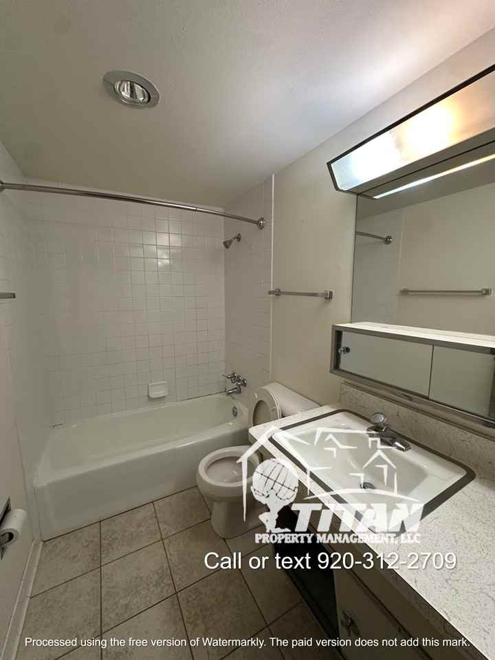 1125 Moreland St #3 - Photo 5 of 7