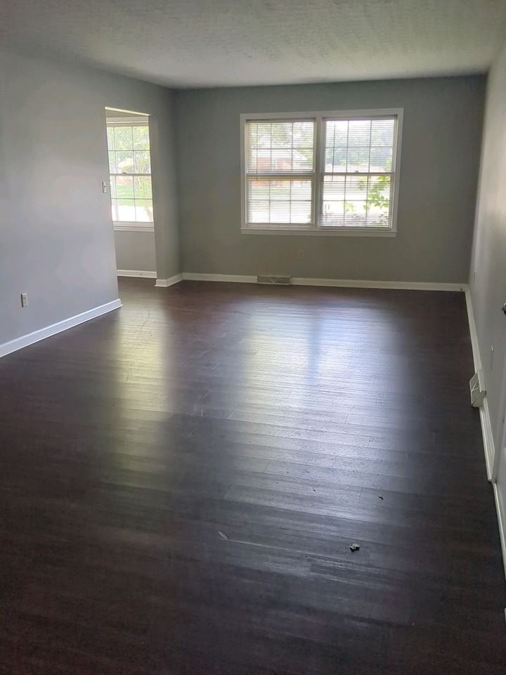 2517 Thoroughbred Dr #1 - Photo 2 of 8