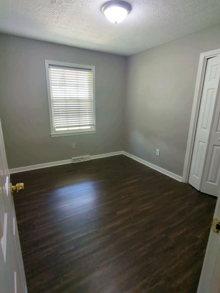 2517 Thoroughbred Dr #1 - Photo 6 of 8