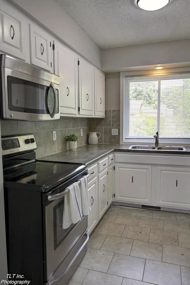 10475 Ruggles Plz - Photo 7 of 19
