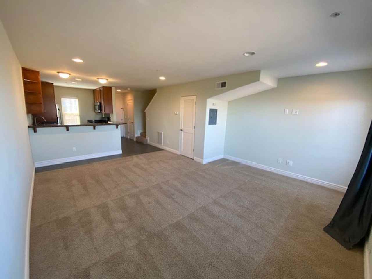 172 Mar Vista Dr - Photo 3 of 30