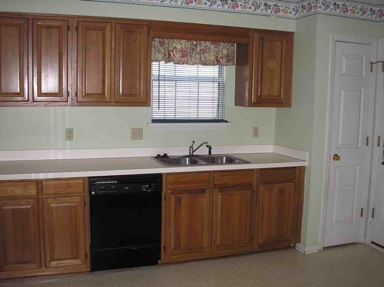 414 Saddlebrooke Rd - Photo 5 of 13