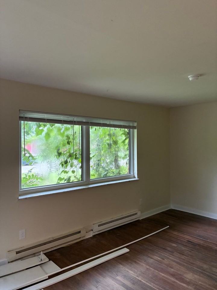 1002 W Cascade Ave - Photo 3 of 15